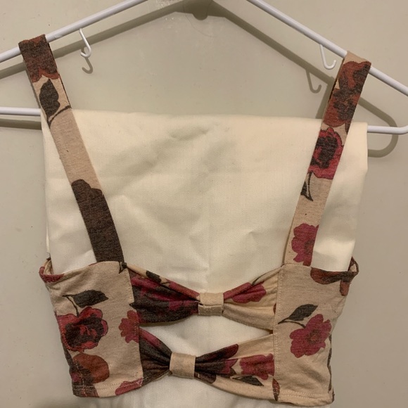 Top - Picture 2 of 2